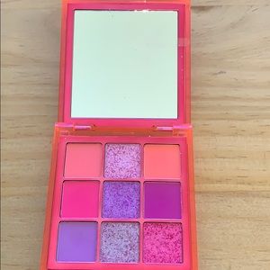 HUDA BEAUTY Neon Obessions Neon Pink Palette